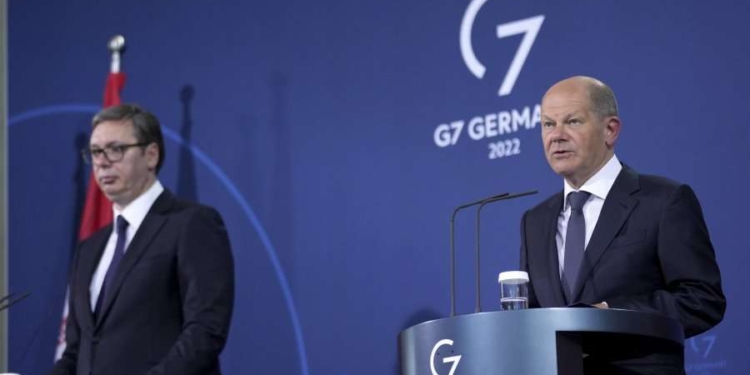 Vuçiq pas takimit me Scholz: Jemi për një kompromis me Prishtinën, po ruajmë paqen në Ballkanin Perëndimor