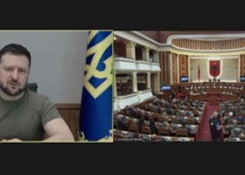 Zelnsky nis adresimin para deputetëve të Kuvendit të Shqipërisë