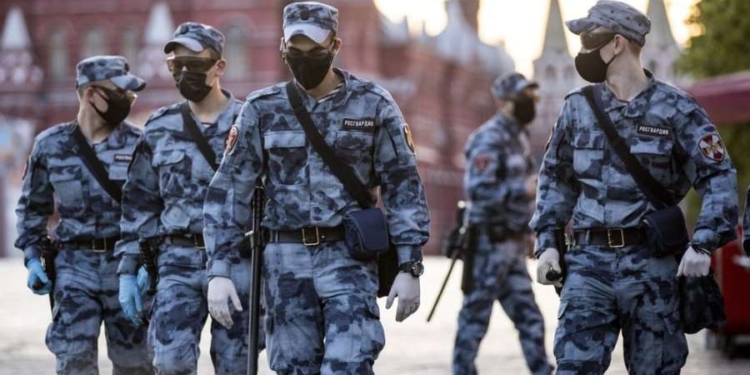 115 roje kombëtare ruse u pushuan nga puna pasi refuzuan të luftonin në Ukrainë