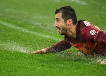 Mkhitaryan mbetet te Roma