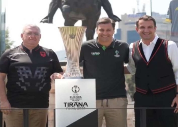 Duka e Cana urojnë të ketë festë të mërkurën në Tiranë