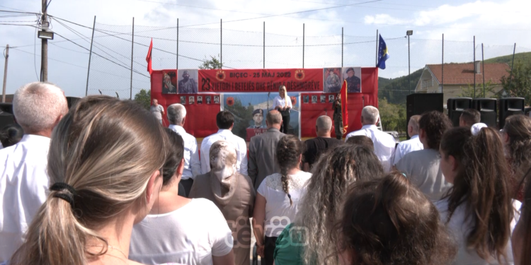 23 vjet dhimbje përballë krenarisë