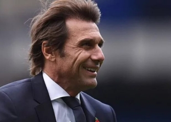 Conte fiton një bonus të madh nëse Tottenhami kualifikohet në Ligën e Kampionëve
