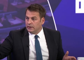 Muja: Opozita ka tendencë ta lidhë Qeverinë Kurti me transaksione të pavërteta