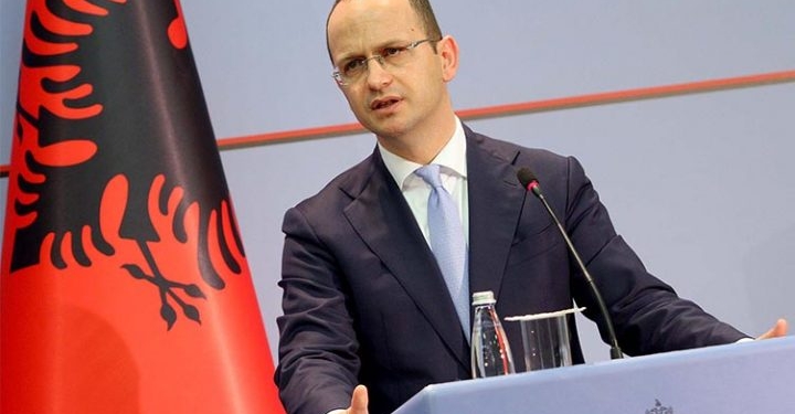Bushati: Inkurajuese të shohësh Gjermaninë duke bërë përpjekje për të rikthyer Kosovën dhe Serbinë në dialog