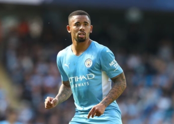 Arsenali hap bisedimet për Jesus