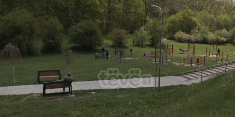 Gërmia bosh për 1 maj