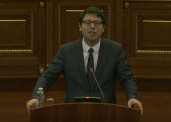 Murati: Tërheqja e mjeteve nga Trusti nuk i ndihmon rastet sociale, pensionistët e studentët