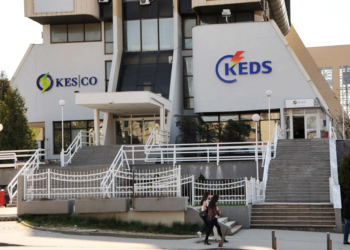 Punëtorët e KEDS dhe KESCO nga nesër në grevë, kërkojnë rritje të pagave