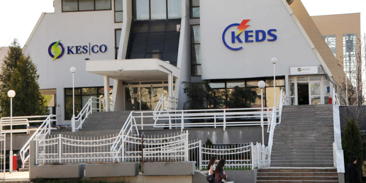 Punëtorët e KEDS dhe KESCO nga nesër në grevë, kërkojnë rritje të pagave