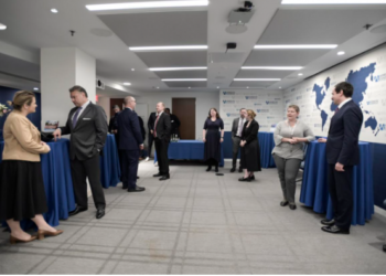 Kryeministri Kurti takohet me Gabriel Escobar