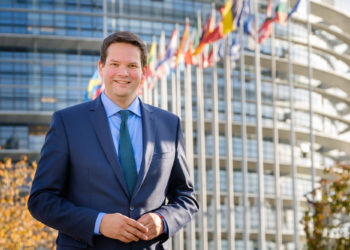 ​Mandl: Serbia po tregon simpati për Kremlinin, sjellja e lidershipit serb është irrituese