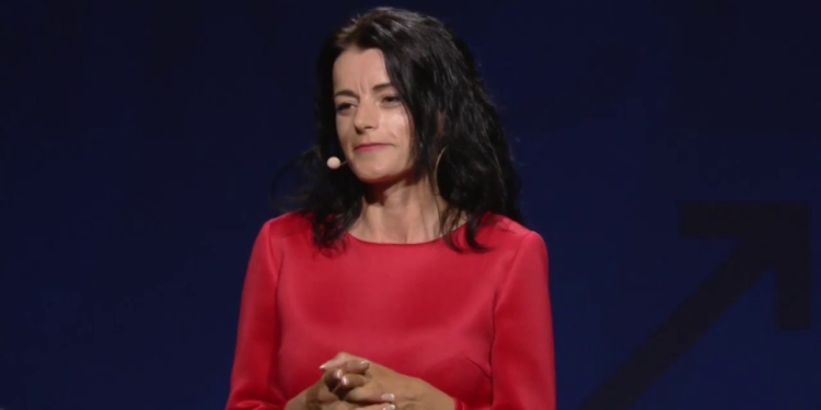 Prezantohet rezoluta në mbështetje të Vasfije Krasniqi-Goodman