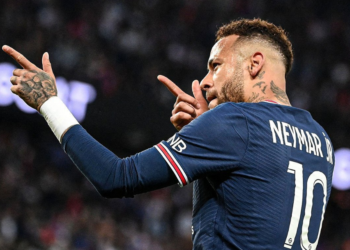 Neymar: Është e vërtetë, dua të qëndroj te PSG, askush nga klubi nuk më tha të largohem