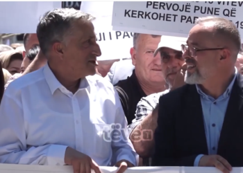 Ekspertët e fushës dhe prindërit e kundërshtojnë grevën në arsim