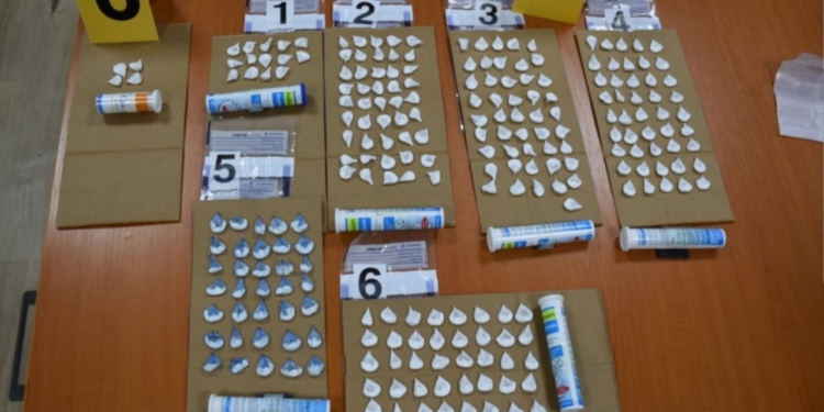 Arrestohet gjakovari, e fshihte kokainën me metoda të ndryshme në oborrin e tij