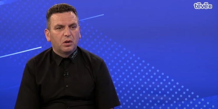 Llumnica: Deputetët e Vetëvendosjes nuk kanë guxim ta votojnë Trustin, ndëshkohen nga partia e tyre