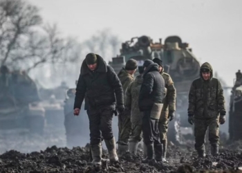 Ushtria e Ukrainës krijon simbolin “Z” me trupat e vrarë të ushtarëve rusë