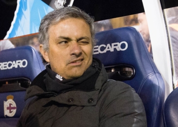 Jose Mourinho do të kthehet pas thuajse një dekade në “Camp Nou”