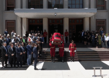 I jepet lamtumira ish-presidentit Nishani