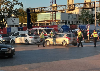 Aksident zinxhiror në qendër të Prishtinës