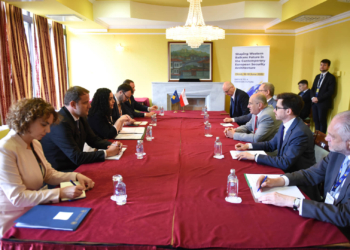 Osmani takoi ministrin e Jashtëm të Polonisë