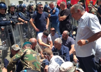 Vazhdon protesta e veteranëve, deri më tani e qetë