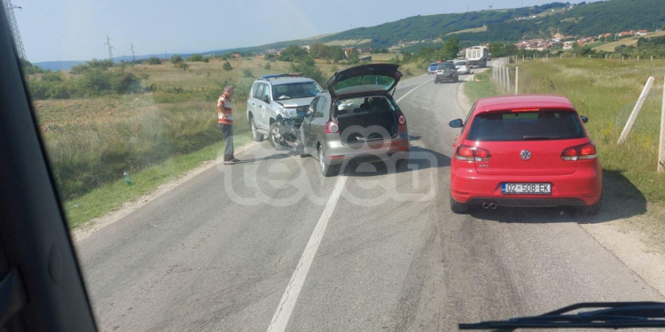 Tre pjesëtarë të Policisë së Kosovës lëndohen në një aksident komunikacioni