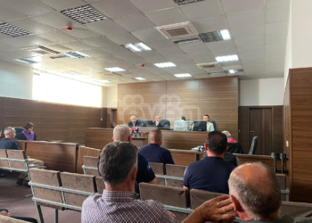 I vihet zjarri një lokali në Kamenicë, brenda kishte 78 motoçikleta