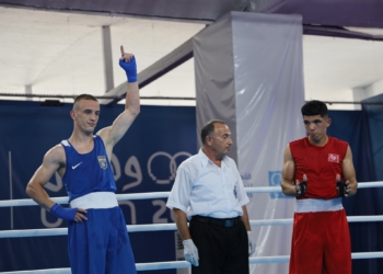 Bajoku fiton meçin e parë në “Oran 2022”