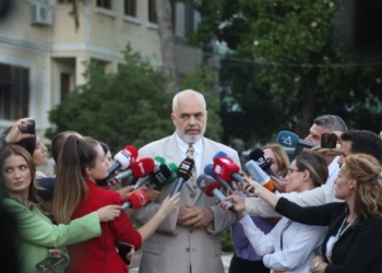 Rama: Shqipëria ka një president normal