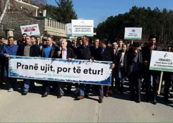 Banorët e Orllanit dhe fshatrat përreth ende pa ujë të pijes