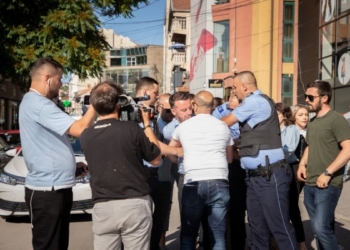 Policia thotë se Molliqaj u arrestuar pasi kishte urdhër arrest për të