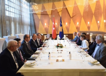 Ministri i Jashtëm turk takon sot Osmanin e Gërvallen