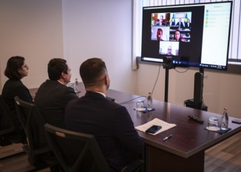 Kurti takim virtual me Graves