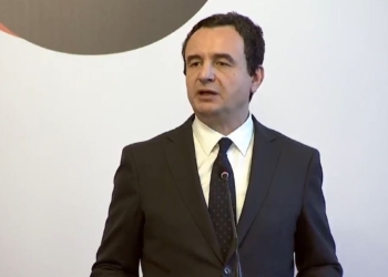 Kurti për vizitën e mundshme të ish-krerëve të UÇK-së: E shoh më të udhës t’i takojë avokatët e tyre