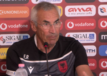 “Jemi ende në këmbë”, Reja para sfidës me Estoninë