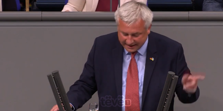 Heqja e vizave për Kosovën po diskutohet brenda BE-së, deputeti gjerman optimist