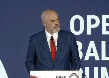 Rama: Sa më shumë të afrohemi,  aq më shumë shanse për paqe mes Serbisë e Kosovës