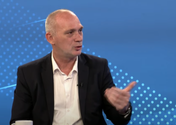 Humolli: Kurti është dashur t’i kryejë disa punë të Gërvallës