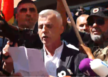 Klinaku – Kurtit: S’do të ndalemi, mos mendoni që na shtrinë për toke