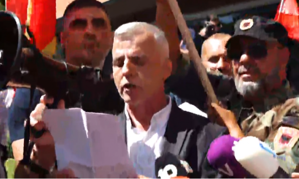 Klinaku – Kurtit: S’do të ndalemi, mos mendoni që na shtrinë për toke