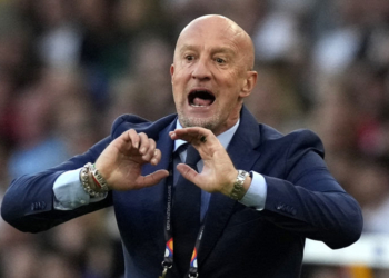 Rossi në delir: Kur të vdes, do të mbahet një minutë heshtje në stadiumet e Hungarisë