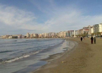 Durrës: Gjendet i vdekur në breg të detit një 80-vjeçar