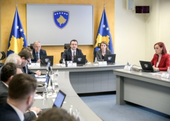 Kurti mbledh sot kabinetin qeveritar