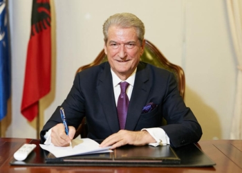 Berisha mirëpret kërkesën e Scholzit ndaj Vuçiqit për njohjen e Kosovës