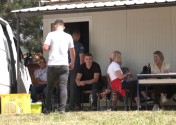 Serbët kryejnë rite fetare në Bardhosh, tentojnë ilegalisht edhe në oborrin e  UP-së