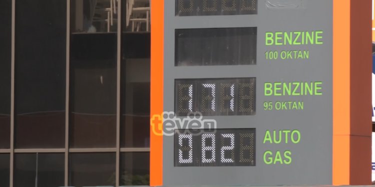 1 euro e 71 cent derivatet e naftës, qytetarët vazhdojnë të mos pajtohen me këto ngritje