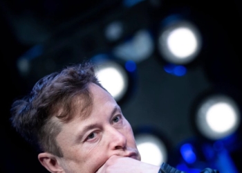 Elon Musk kërcënon me heqje dorë nga blerja e Twitter-it