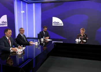 Arifi: Vuçiqi ka arritur ta ndërpresë komunikimin diplomatik dhe institucional mes Shqipërisë dhe Kosovës